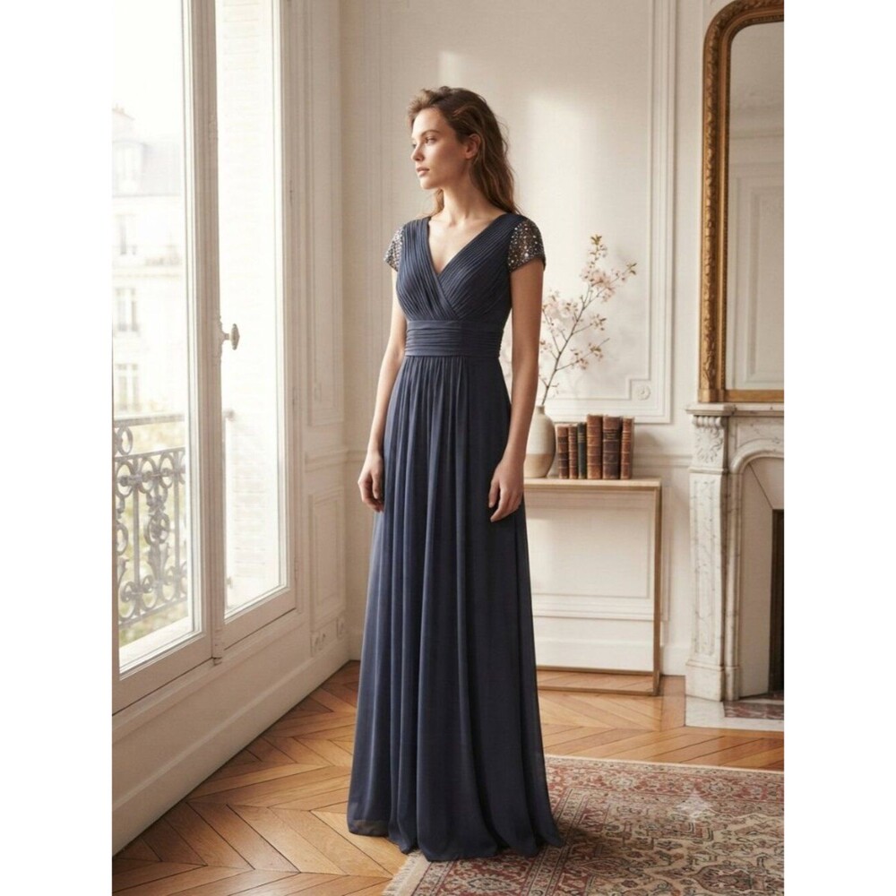 Jessica Howard Elegant Gray V Neck Embellished Evening Gown Size 10